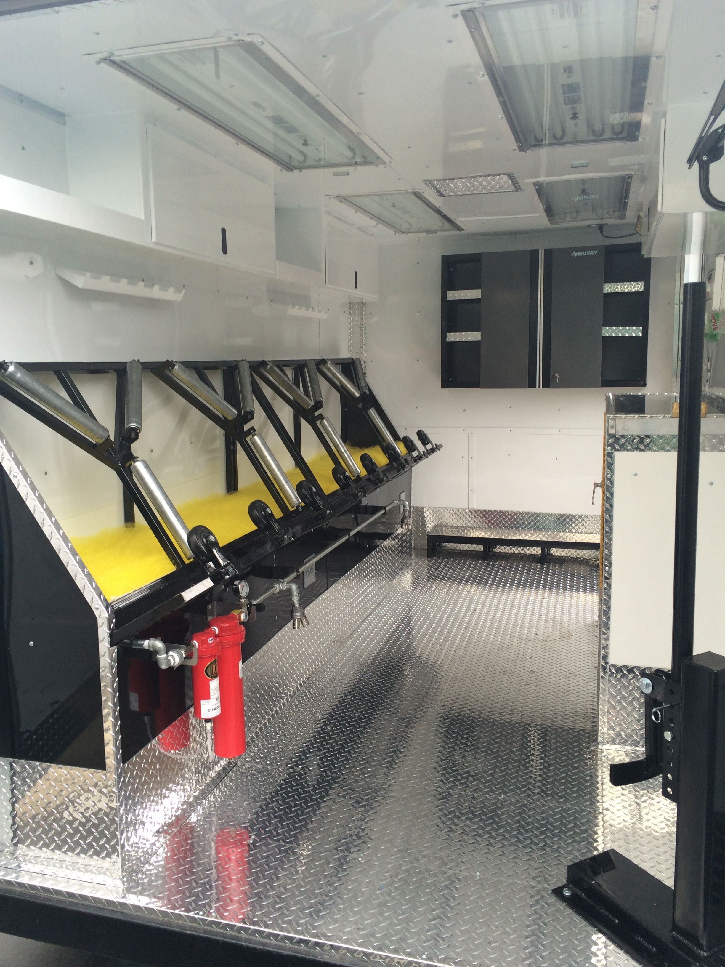 Wheel repair equipment in the mobile truck
